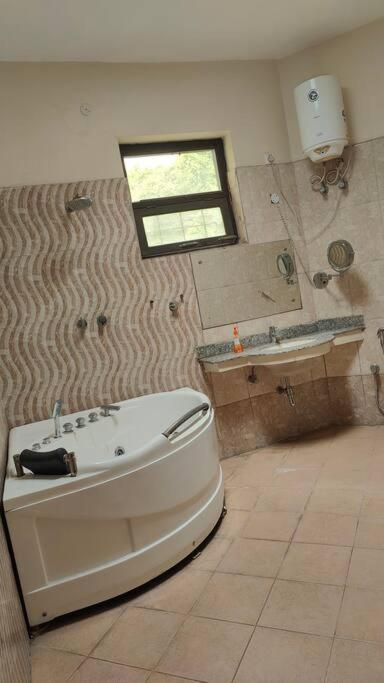Basti House - Boutique Homestay Lakhnau Kültér fotó