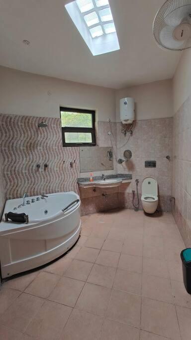 Basti House - Boutique Homestay Lakhnau Kültér fotó