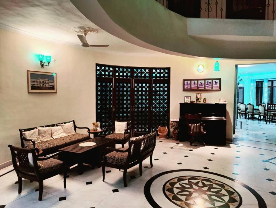 Basti House - Boutique Homestay Lakhnau Kültér fotó